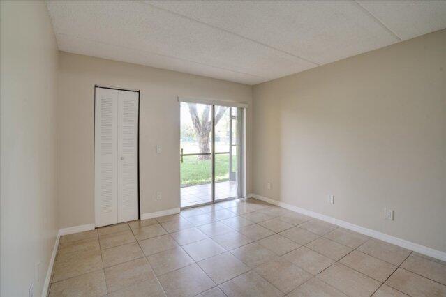 Building Photo - 1104 Meadows Cir