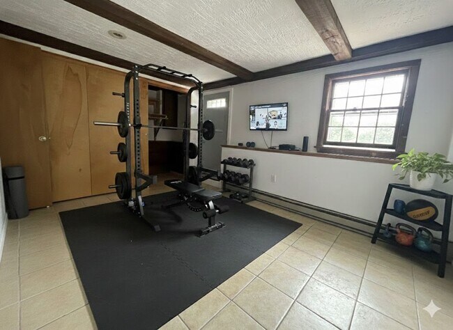 Building Photo - 18 Cannongate Rd