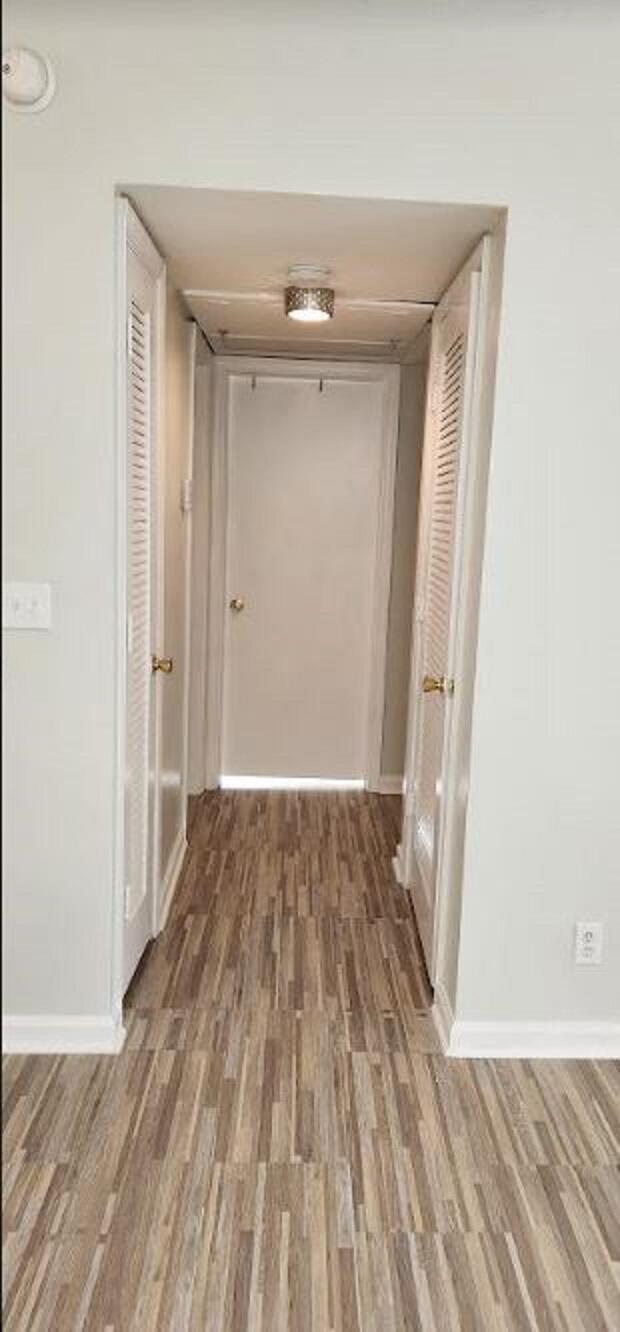 Building Photo - 1420 SE 4th Ave