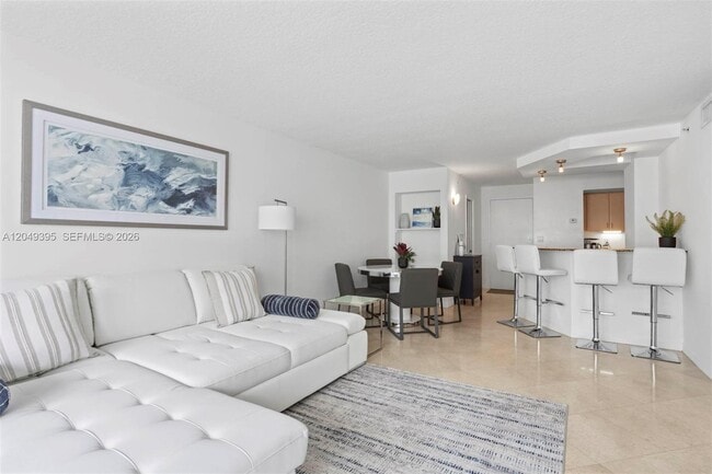 Building Photo - 6917 Collins Ave