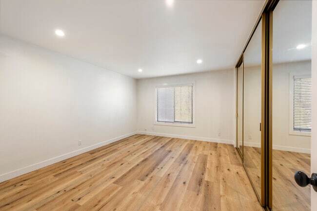 Building Photo - 4524 Tujunga Ave