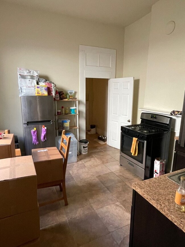 Building Photo - 2BD/1BA Shotgun in Bayou St John