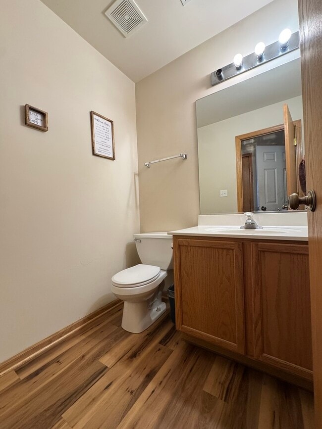 Building Photo - 1606 Donegal Dr