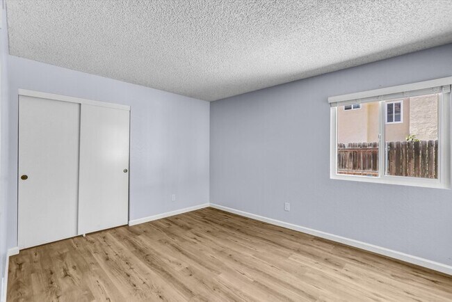 Building Photo - 625 Forester Ln
