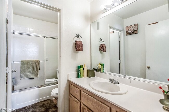 Building Photo - 5237 Steinbrenner Ln