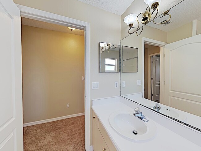 Building Photo - 289 Pine Trace Dr