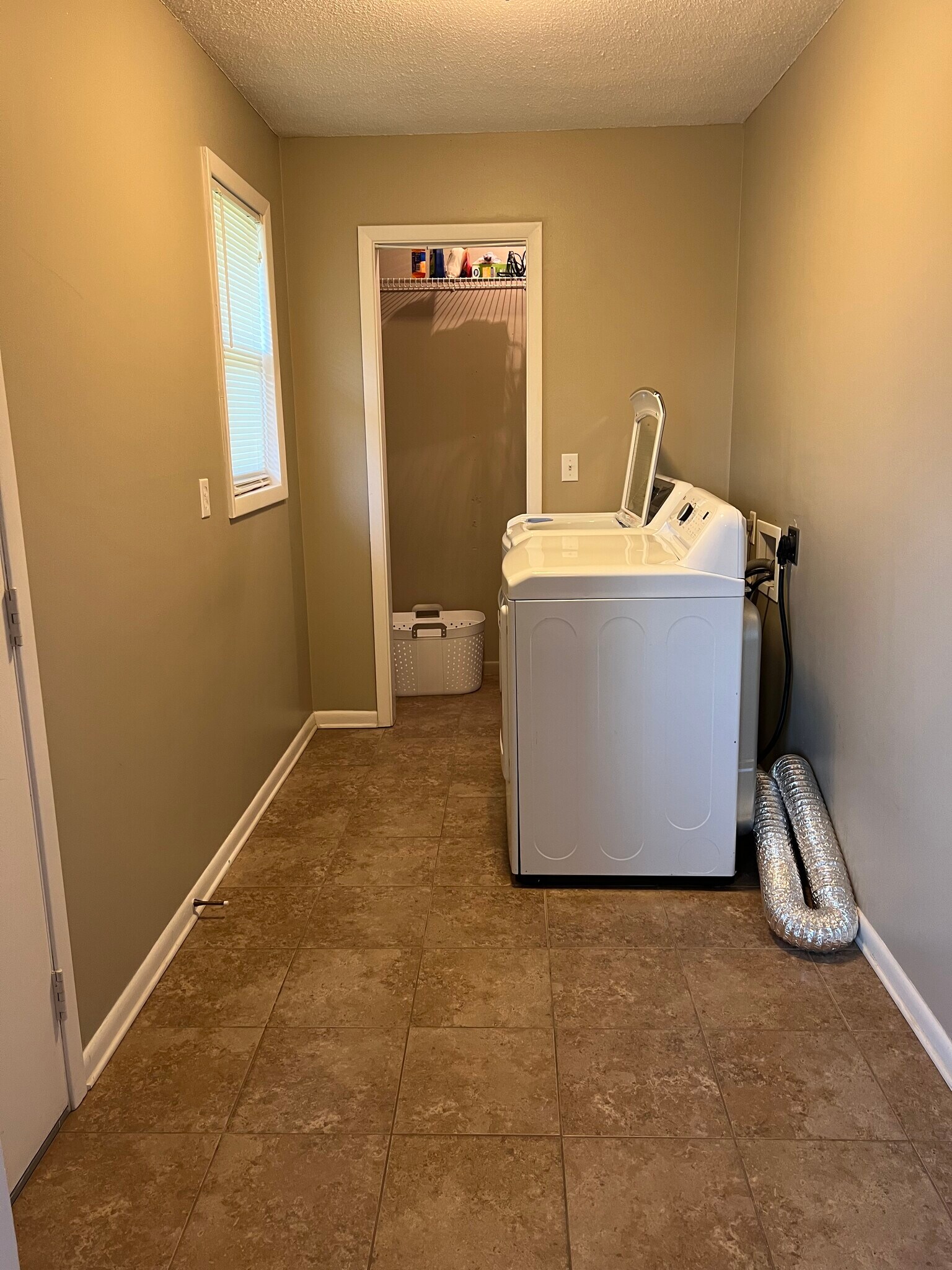 Laundry Room with W/D Hookup - 14214 W Heather Ln