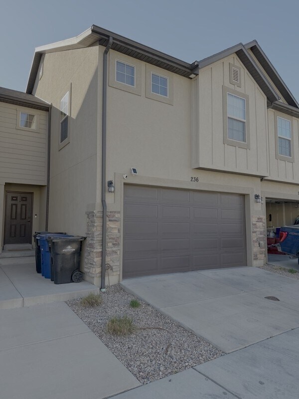 Building Photo - 236 S 1800 E