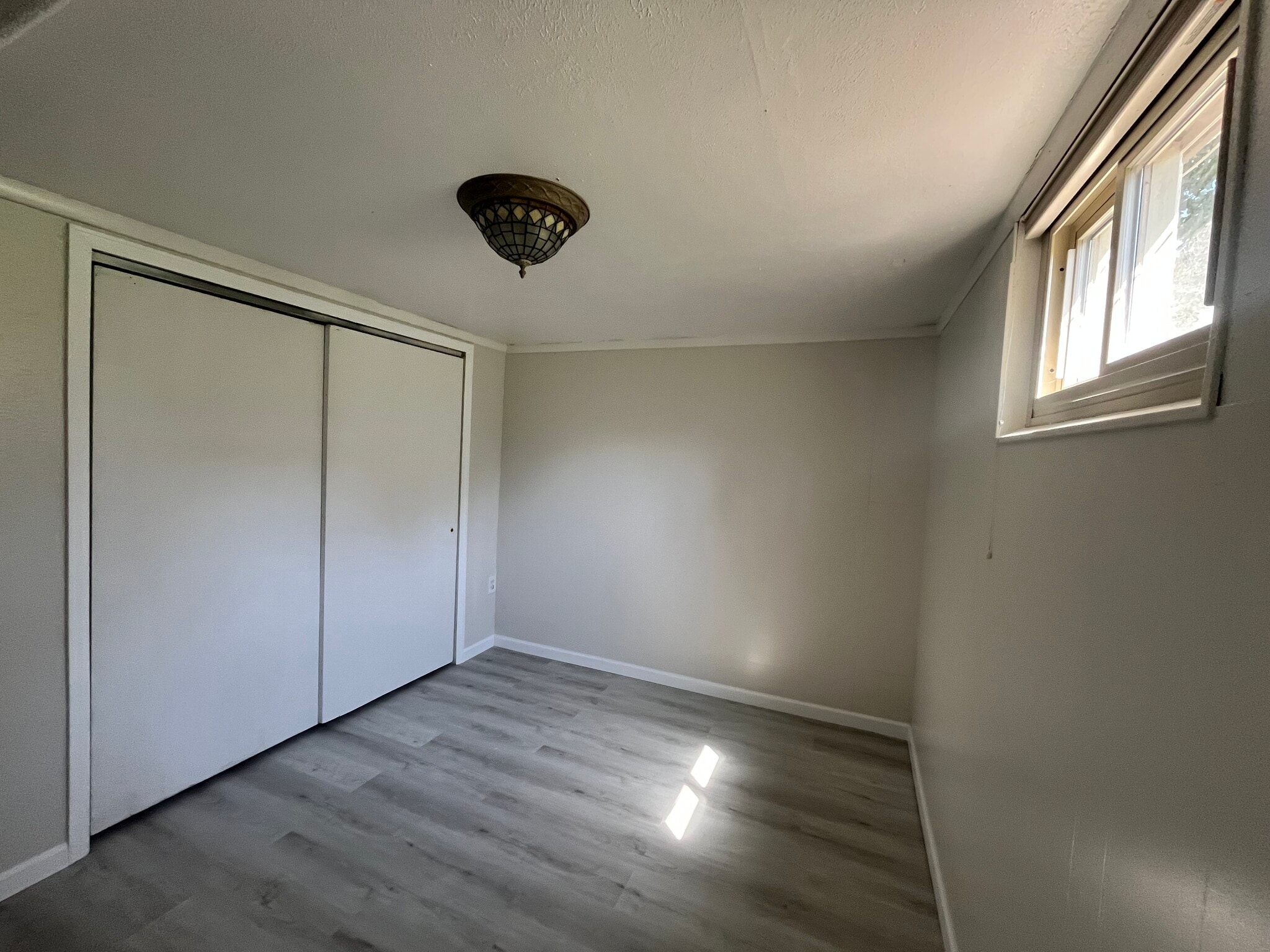 Building Photo - 932 Cheyenne Blvd