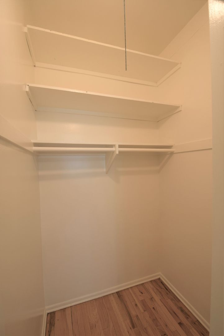 Building Photo - 12427 Riverside Dr