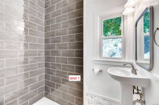 Building Photo - 1590 Tamarac St