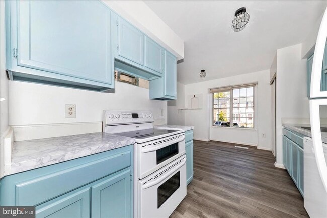 Building Photo - 13303 Country Ridge Dr