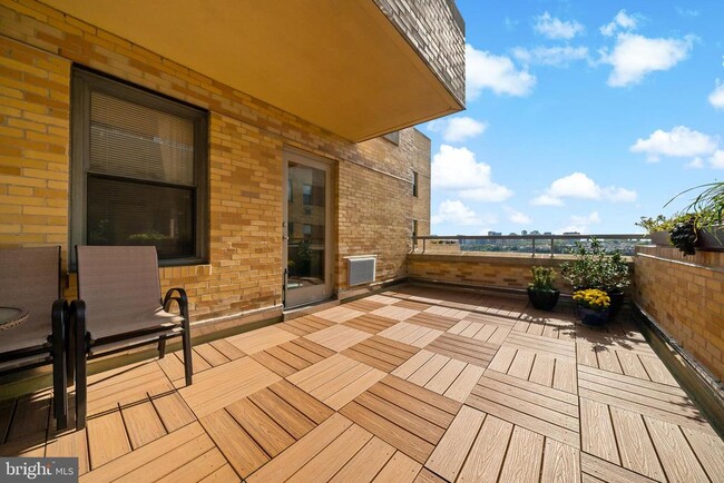 Building Photo - 2601 Pennsylvania Ave