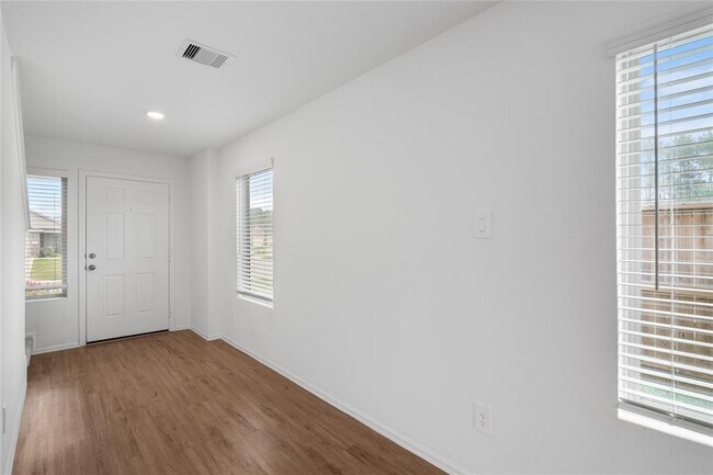 Building Photo - 3034 Twisted Myrtle Dr