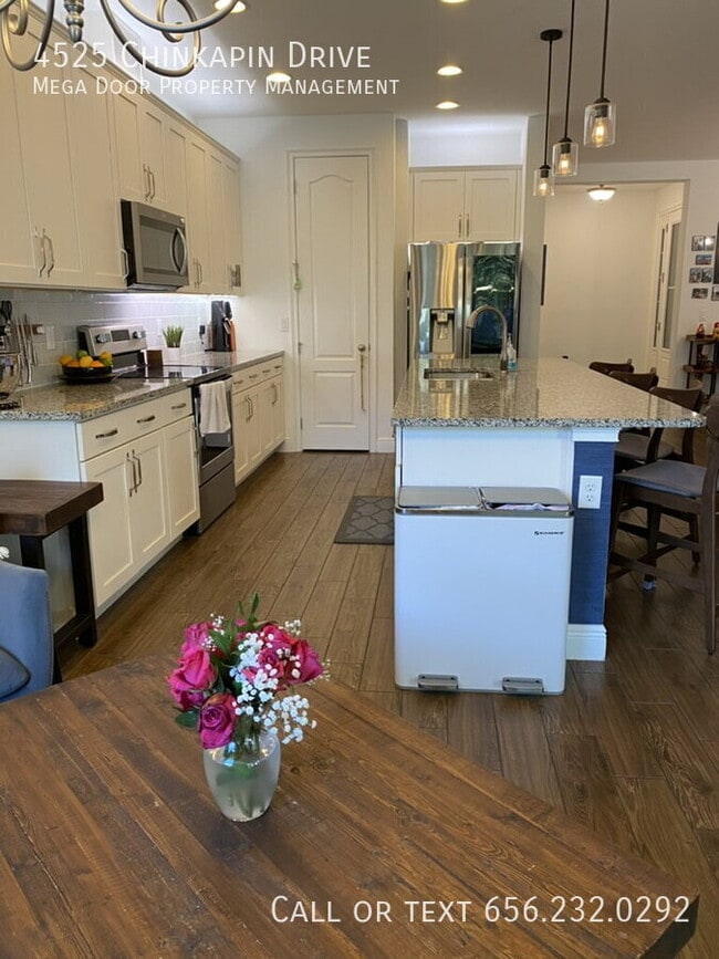 Building Photo - 4525 Chinkapin Dr