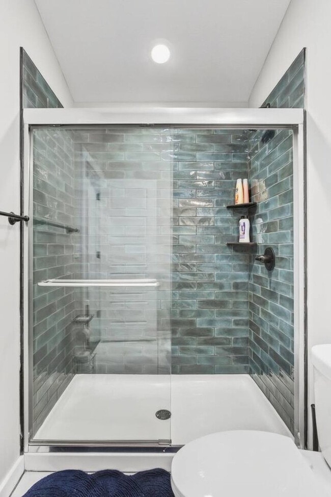 Building Photo - 518 Prospect St