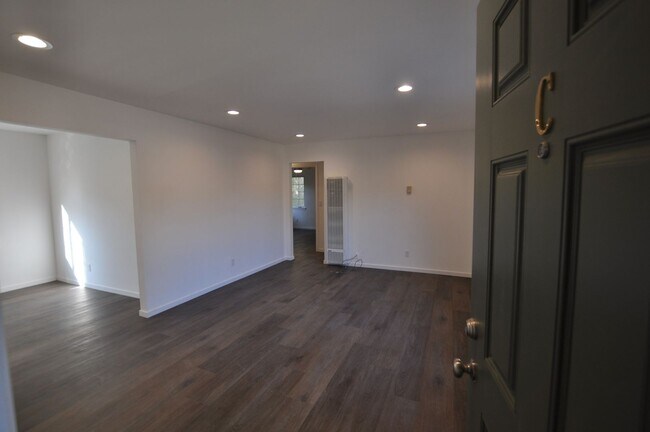 Building Photo - 655 Fairmont Ave