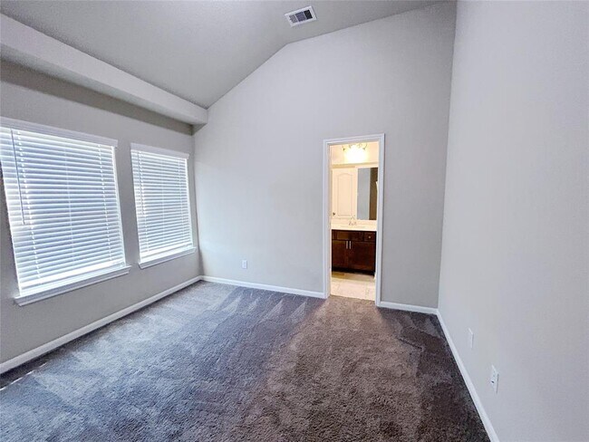 Building Photo - 5019 Pr Ter Ln