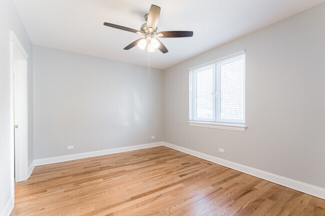 Building Photo - 4017 N Monticello Ave