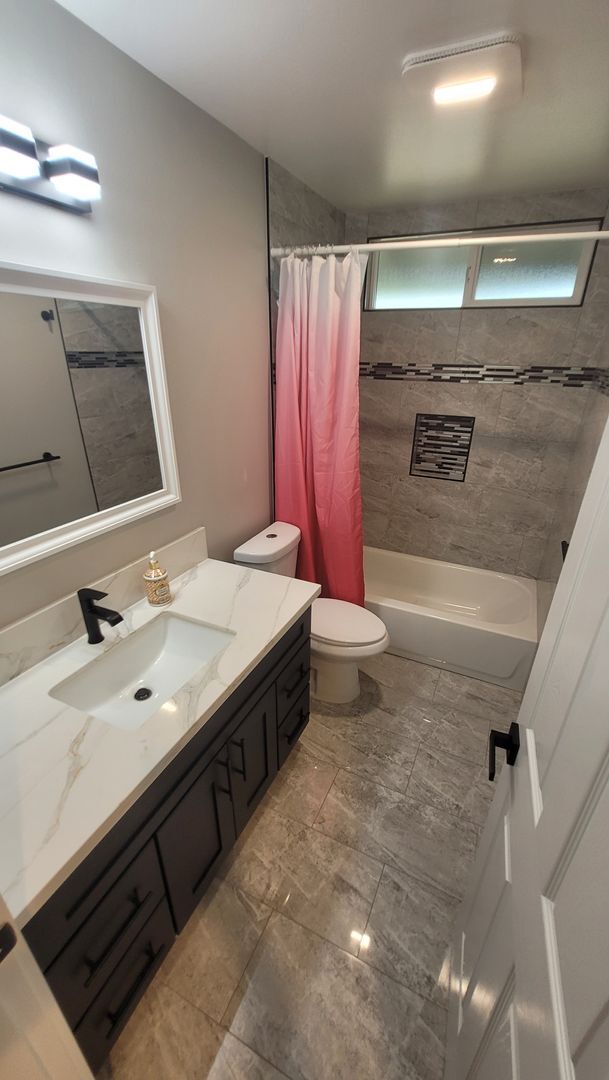 Building Photo - 3 bedroom, 2 Bath Home in Ainaloa Subdivision