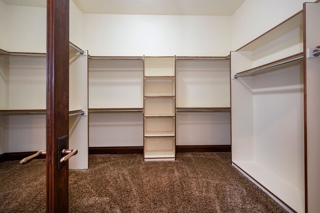 Building Photo - 7767 Kestrel Ln