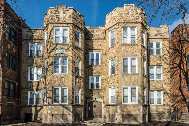 Building Photo - 7748 S East End Ave