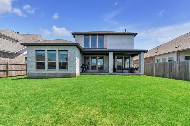 Building Photo - 113 Lenera Dr