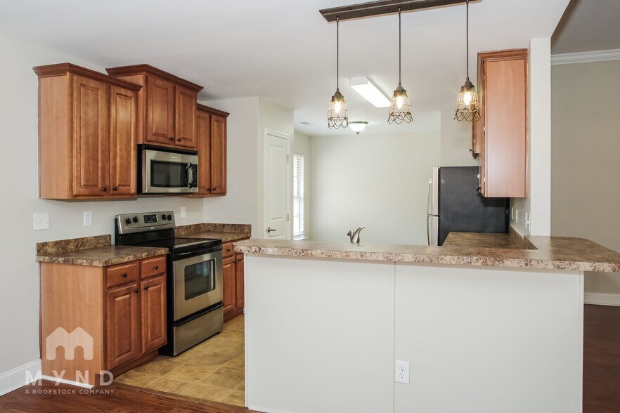 Building Photo - 204 Crab Orchard Dr