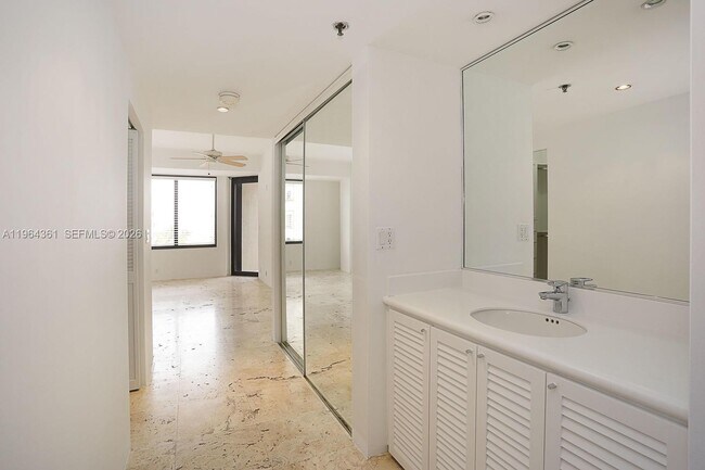 Building Photo - 201 Crandon Blvd