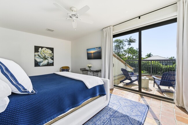 Building Photo - 264 Everglade Ave