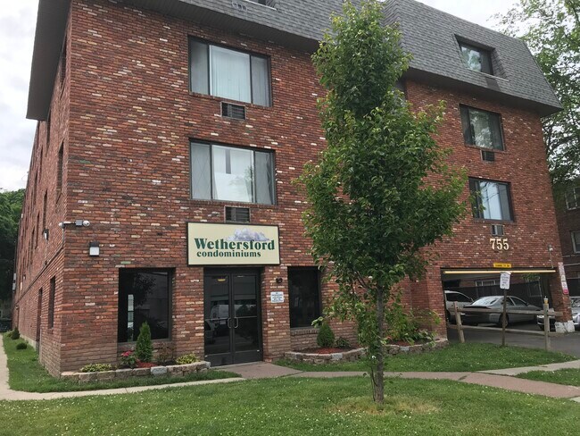 Building Photo - 755 Wethersfield Ave