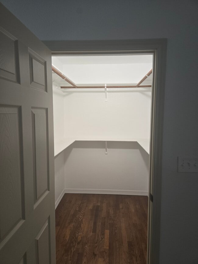 Building Photo - 415 N 23rd St