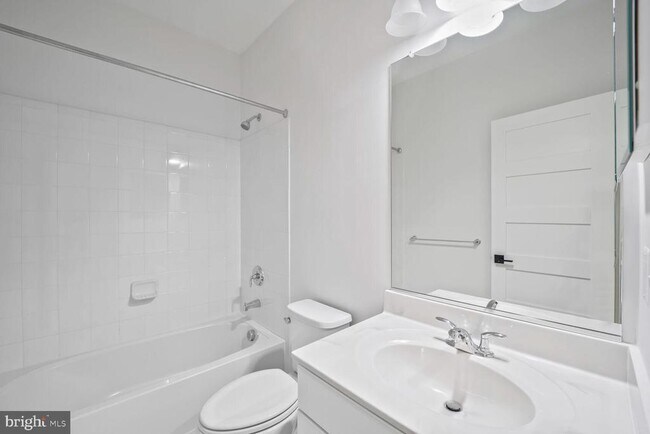 Building Photo - 4804 Bridle Ridge Rd