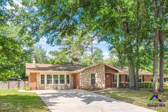 Building Photo - 105 Meriwood Dr