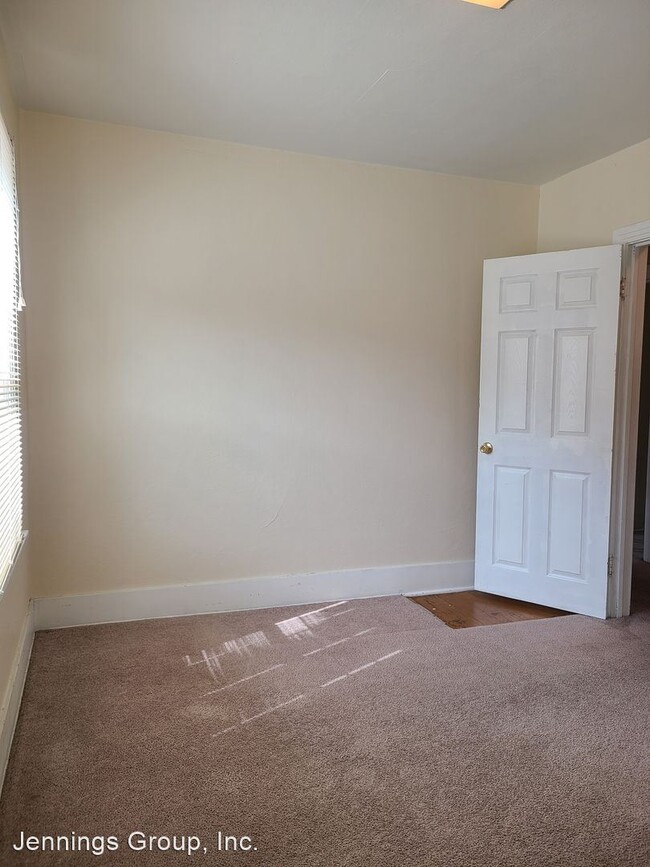 Building Photo - 5 br, 2 bath House - 1638 Orchard Street