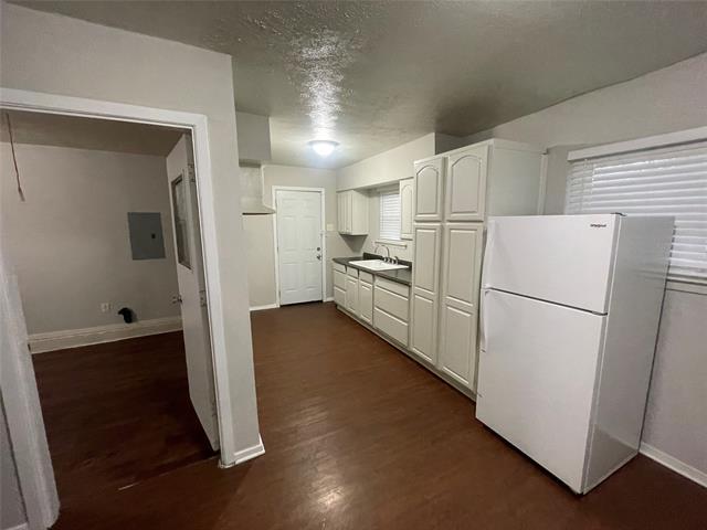 Building Photo - 501 Rosewood Hills Dr