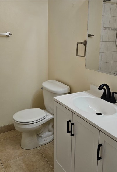 Building Photo - 17664 E Loyola Dr