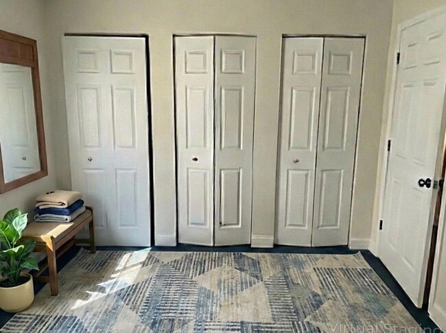 Building Photo - 1222 Broadway Ave