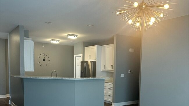 Building Photo - 10201 Mulberry Ln