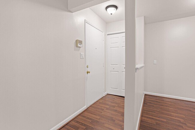 Building Photo - 44417 Savery Dr