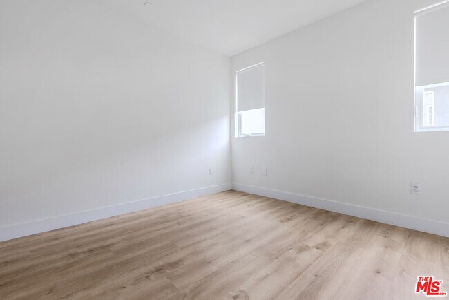 Building Photo - 5657 Virginia Ave