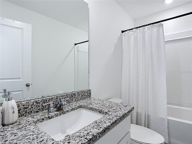 Building Photo - 2542 Grey Hawk Dr