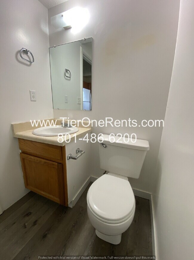 Building Photo - NO DEPOSIT option available for qualified renters!