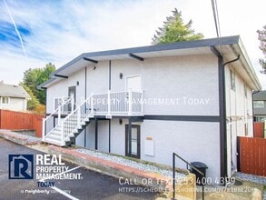 Building Photo - 1111 SW 148th St