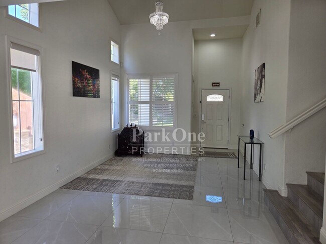 Building Photo - Modern Detached Home in Suburban Dublin Co...