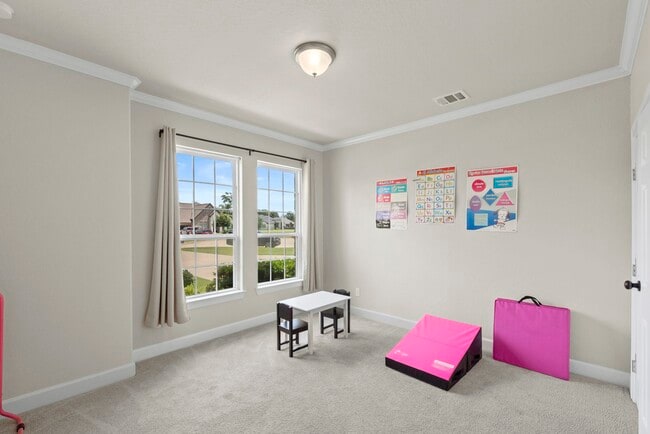Building Photo - 9502 Windsong Dr