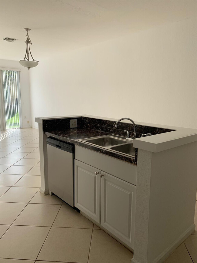 Building Photo - 6366 Landings Way