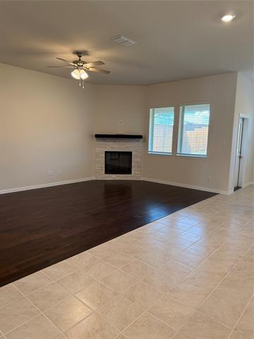 Building Photo - 4013 Amethyst Dr