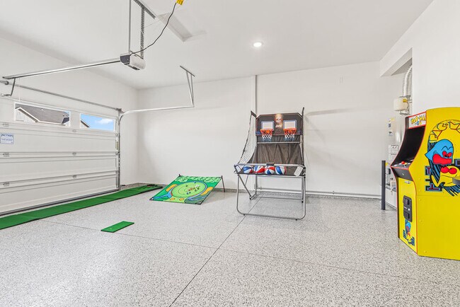 Building Photo - 10053 W Lyrical Dr