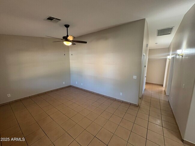 Building Photo - 1062 N 27th St